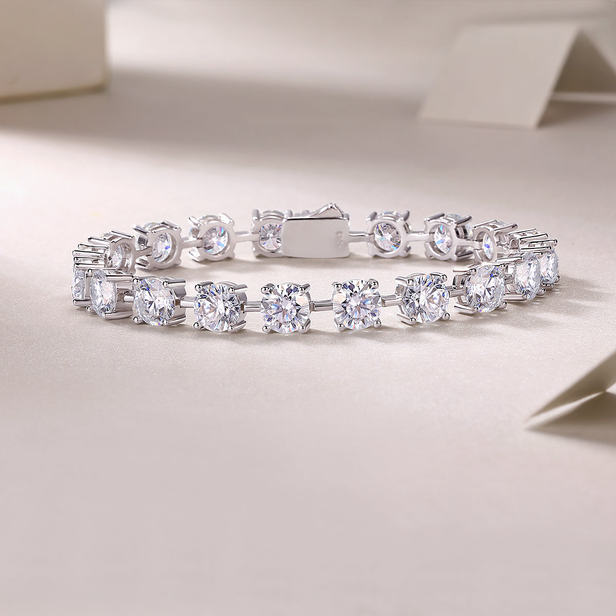 About Time Luxury Fashion Mossan Diamond S925 Silver Bracelet Comparable To Natural Diamonds