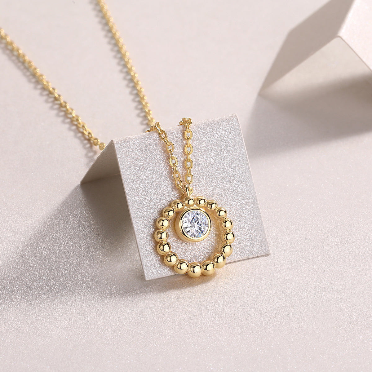 Moon Pearl - A Fashionable And Trendy Diamond Pendant Necklace Set With 0.5-carat Moissanite S925 Sterling Silver And Gold Plating